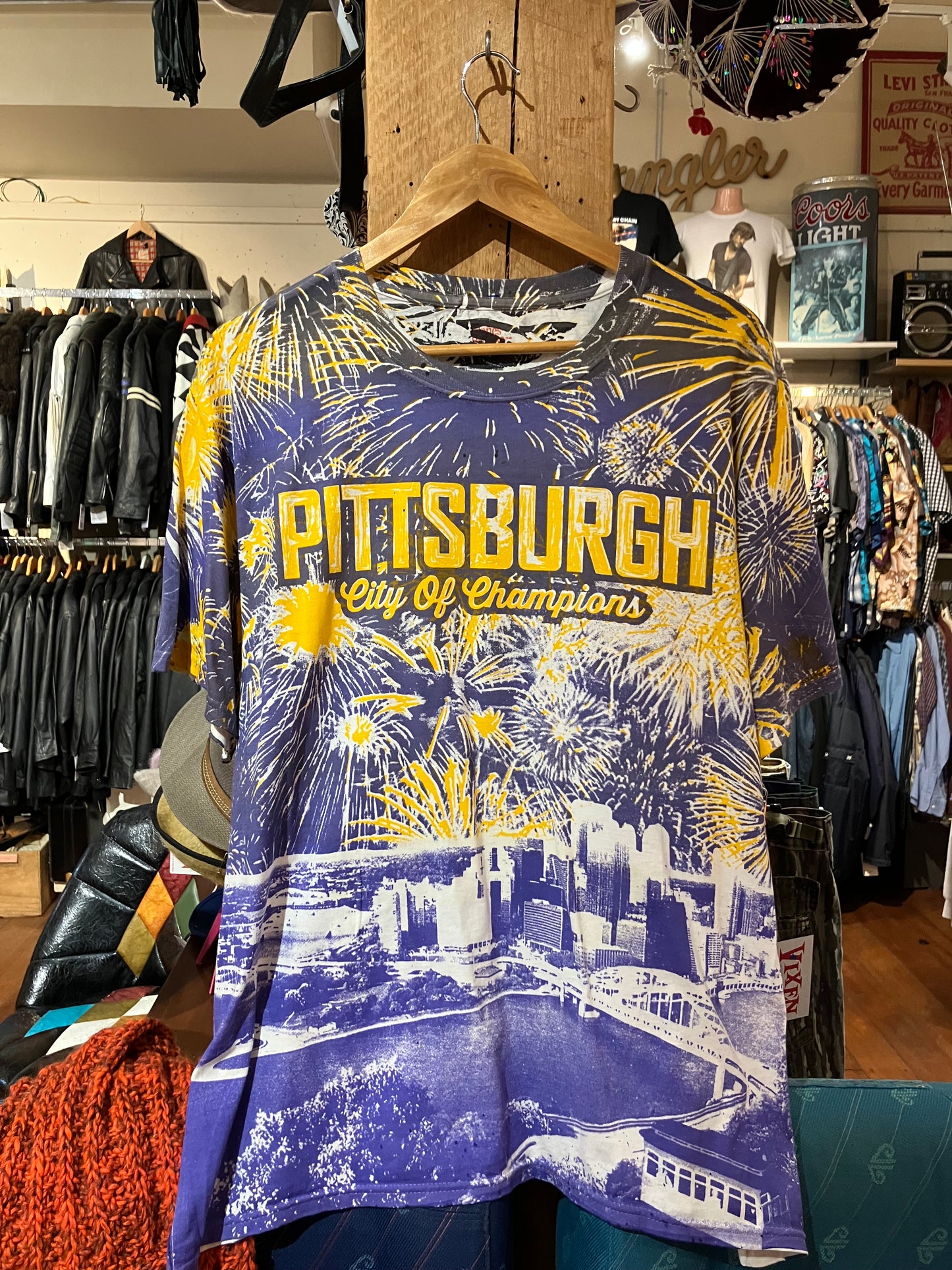 USA Pittsburgh Screen Print - Size: L