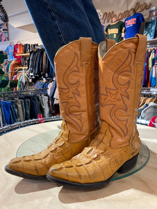 USA Croc Boots Size: 7-8