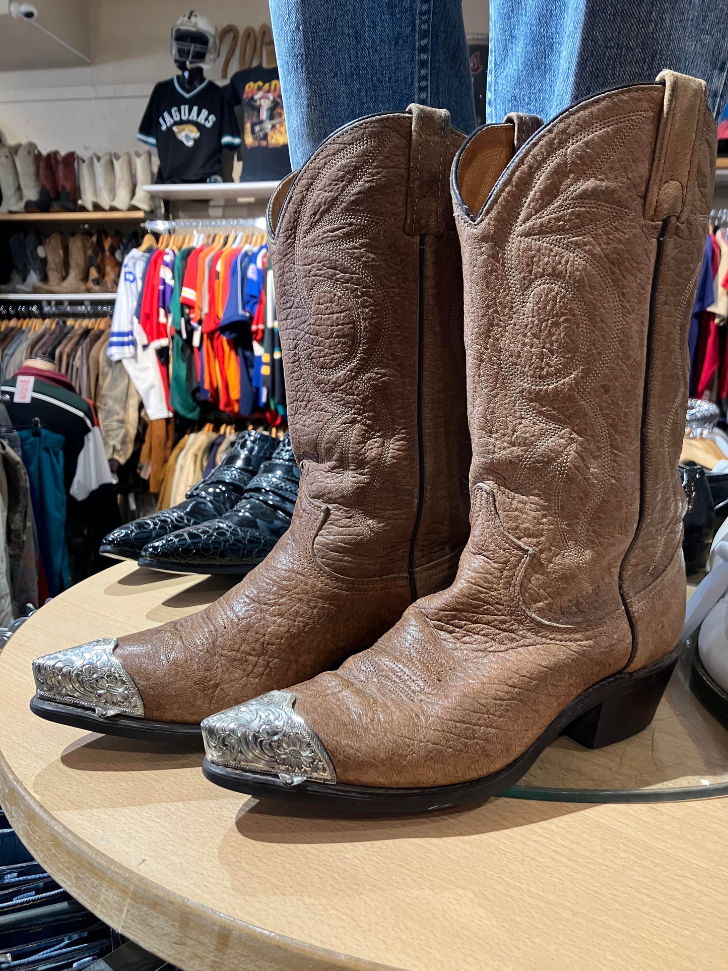 USA Leather Western Boots w/ Silver Toe - Size: 6-7W