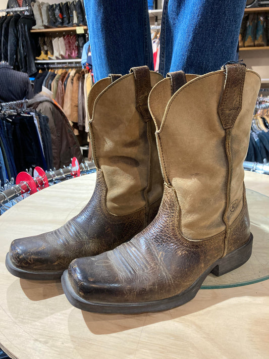 USA Leather Cowboy Boots Size: 9