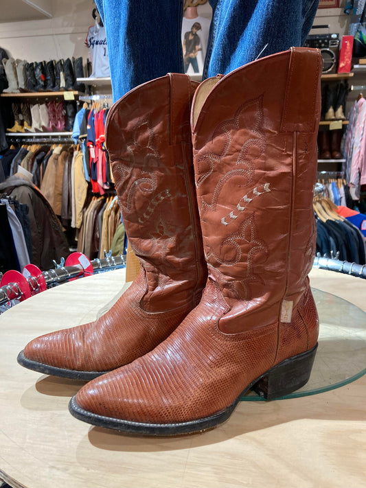 USA Armadillo Cowboy Boots Size: 10